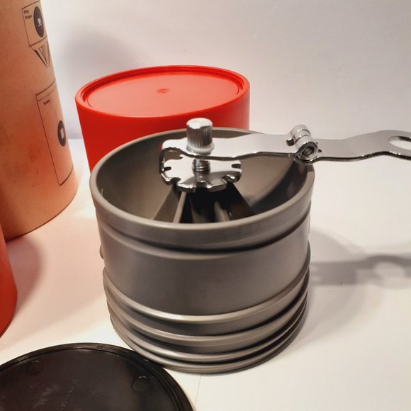 Cafflano Klassic Portable All in One Pour Over Manual Coffee Maker Red - Picture 5 of 12